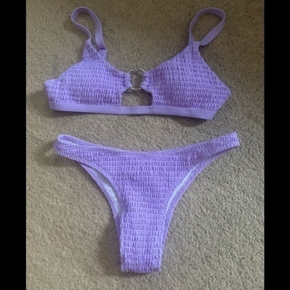 Lilac Cut out Bikini Size Medium - Picture 4 of 7